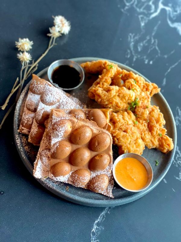 Chicken & Hong Kong Style Egg Waffle